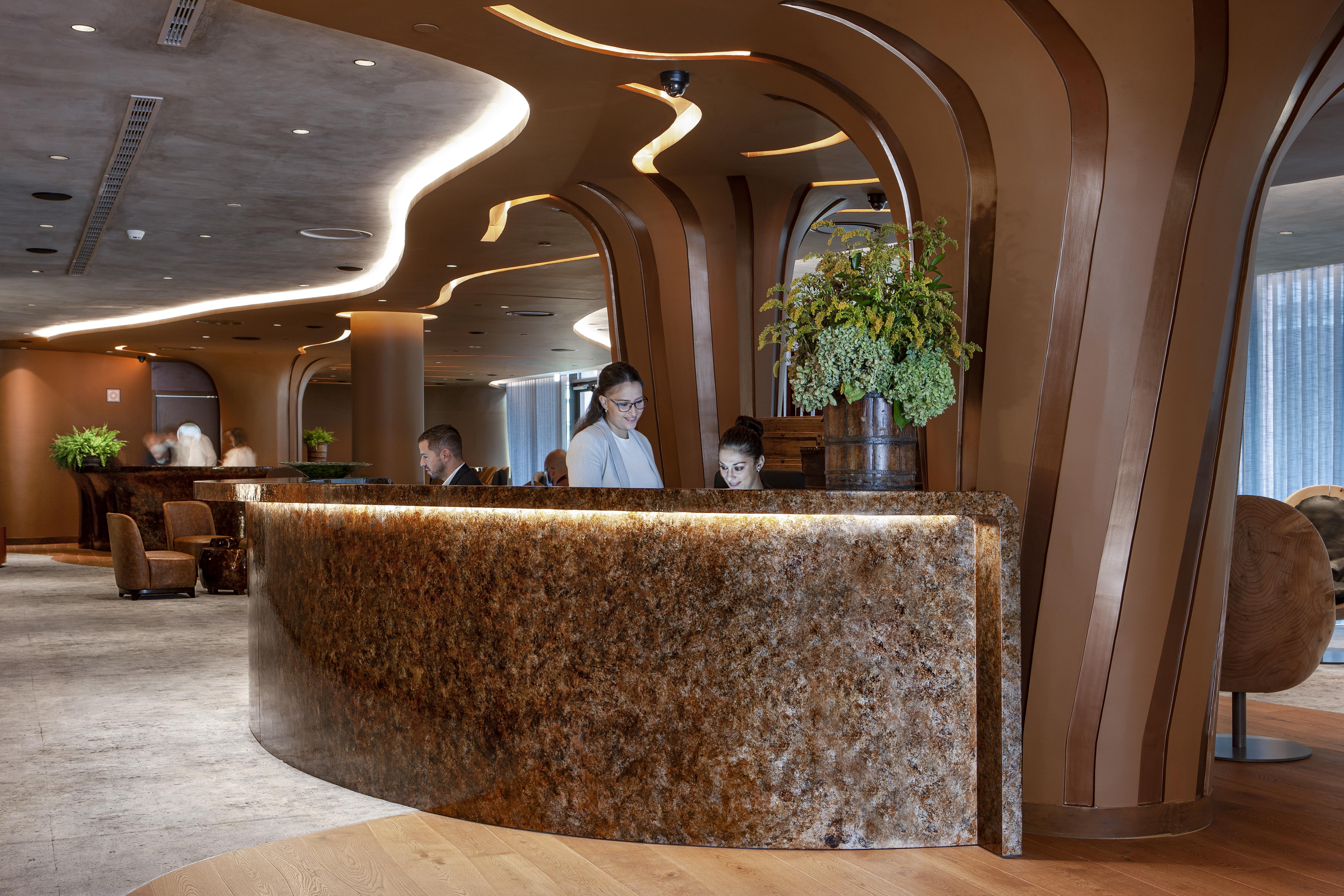 Forte De Gaia, Autograph Collection Vila Nova de Gaia Exteriör bild Reception desk at the lounge