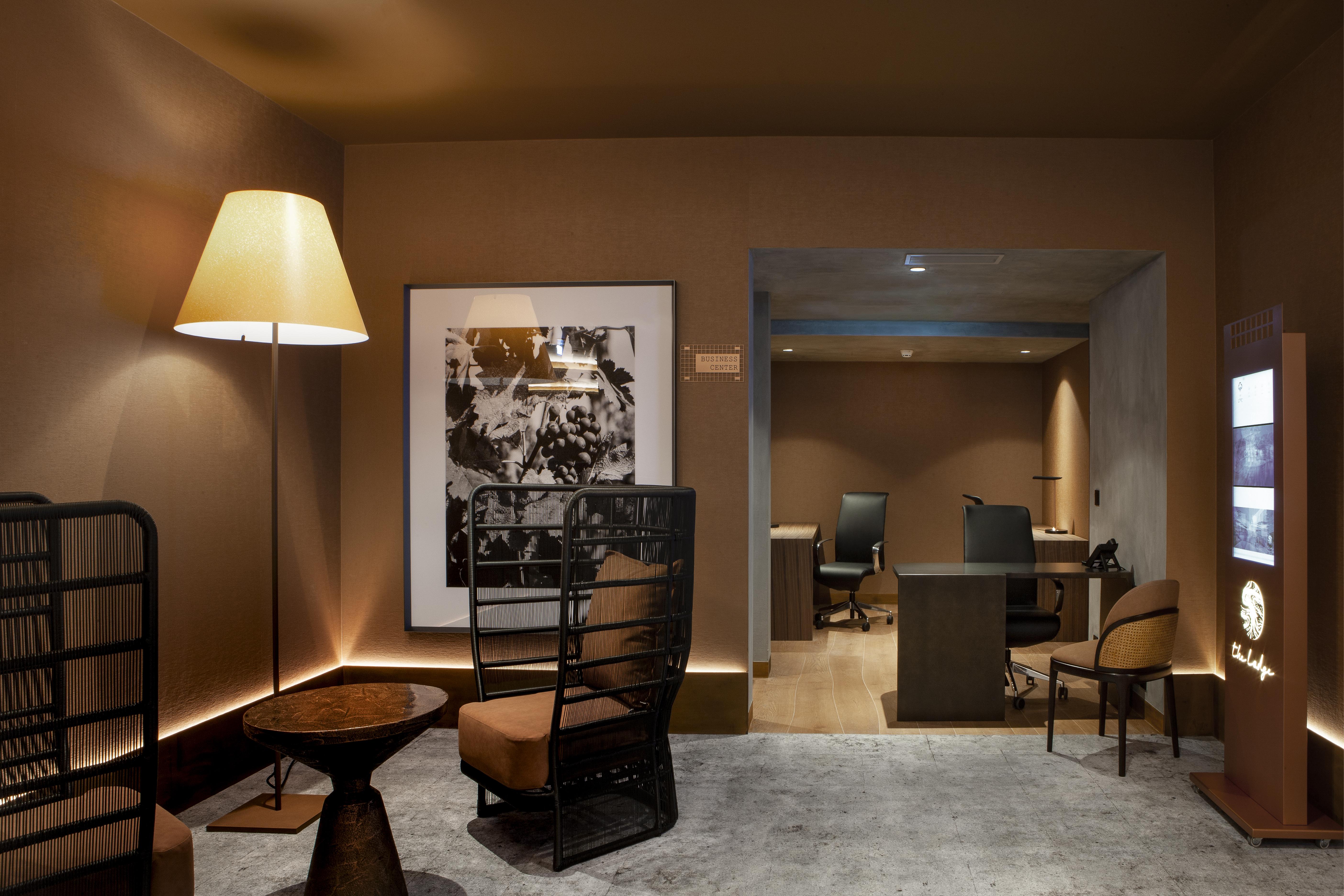 Forte De Gaia, Autograph Collection Vila Nova de Gaia Exteriör bild The interior of the lounge