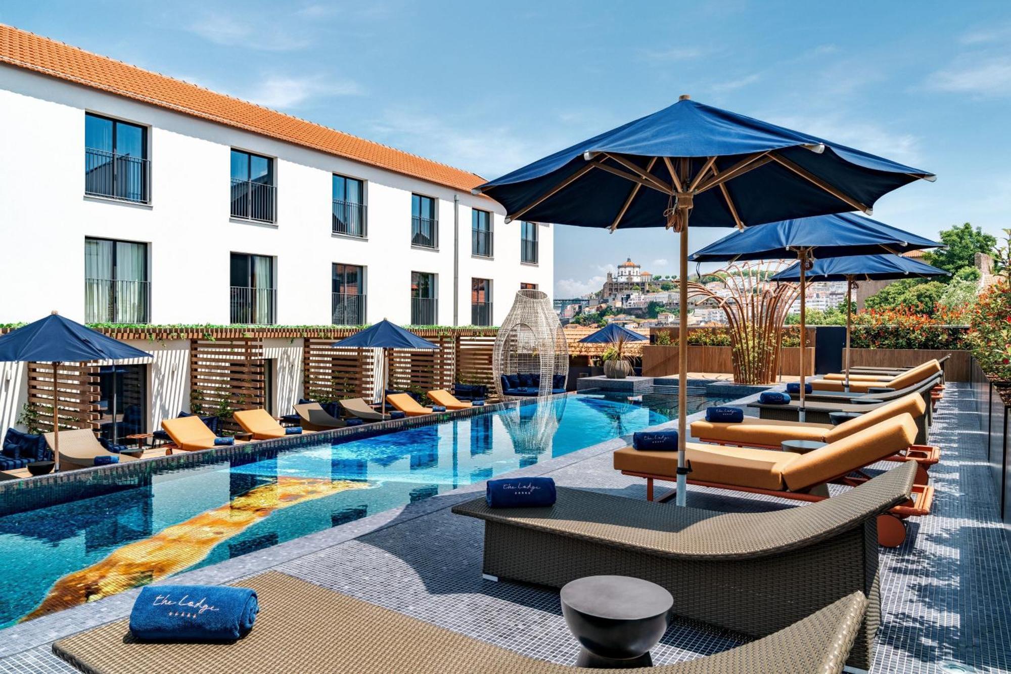Forte De Gaia, Autograph Collection Vila Nova de Gaia Exteriör bild The hotel's pool
