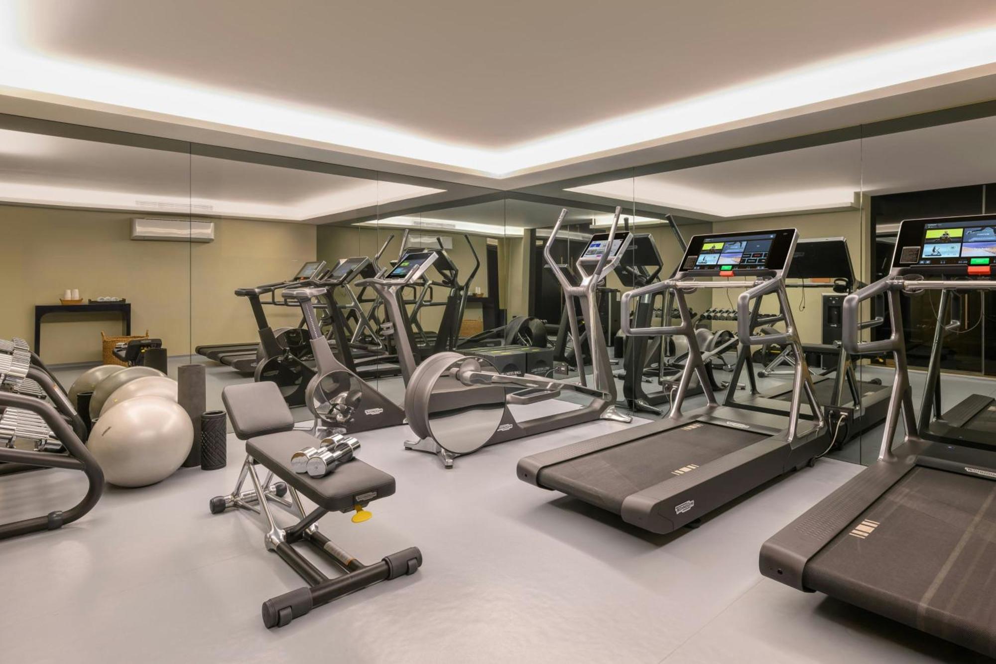 Forte De Gaia, Autograph Collection Vila Nova de Gaia Exteriör bild The gym at the hotel